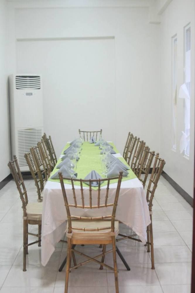 Negrense Suites Bacolod Exterior photo